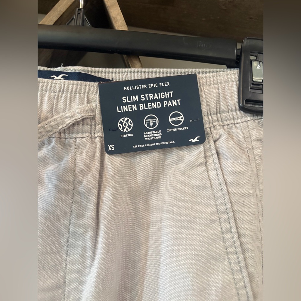 Hollister Men’s Epic Flex Slim Straight Linen Blend Pant. Pull on. NWT. Size XS - Picture 2 of 7